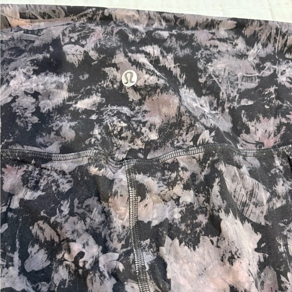 Lululemon Align Pant - Floral Patterned High-Waisted Leggings - Picture 2 of 4